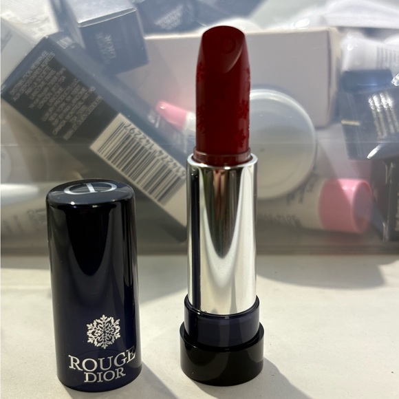 Dior #999 Matte Red Lipstick - Picture 4 of 5